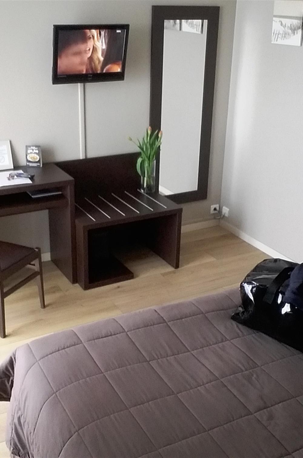 Chambre Double Confort - Hôtel St Gilles Croix de Vie (85)
