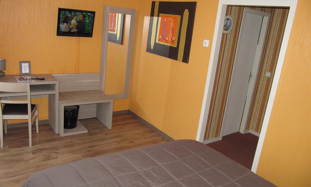 Chambre Double Confort - Hôtel St Gilles Croix de Vie (85)