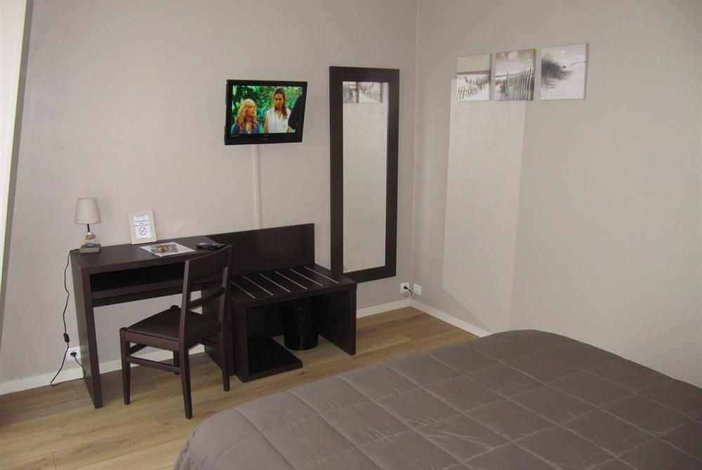 Chambre Double Confort - Hôtel St Gilles Croix de Vie (85)
