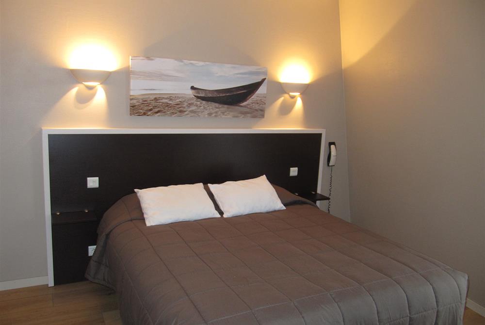 Chambre Double Confort - Hôtel St Gilles Croix de Vie (85)
