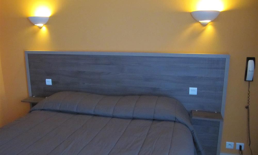 Chambre Double Confort - Hôtel St Gilles Croix de Vie (85)