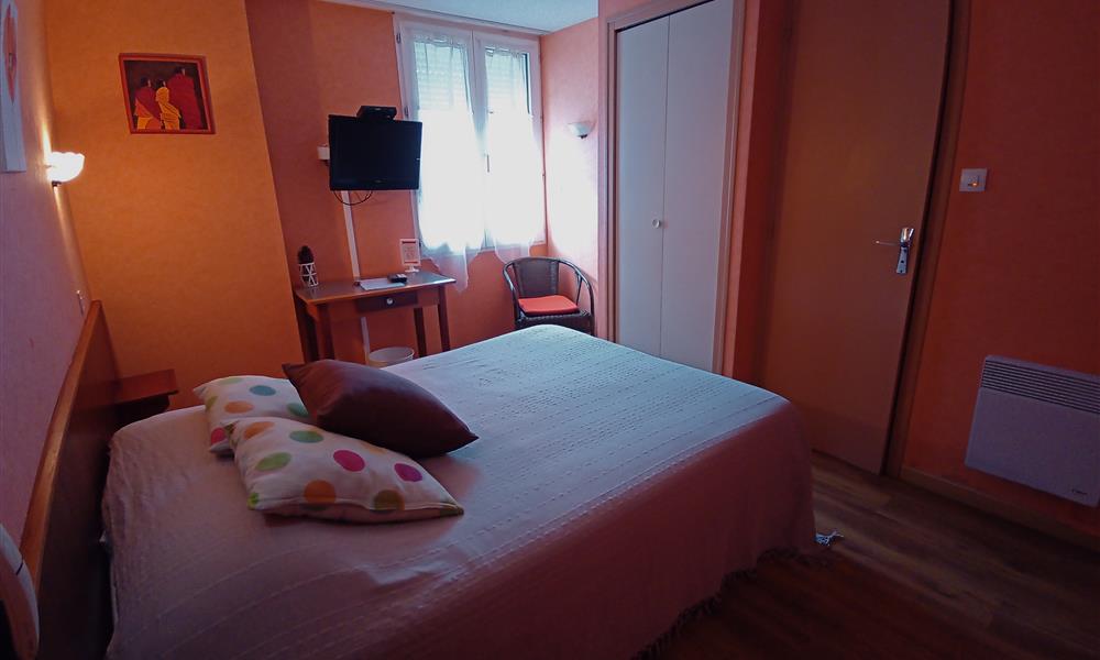 Chambre basic Hôtel La Sterne ** St Gilles